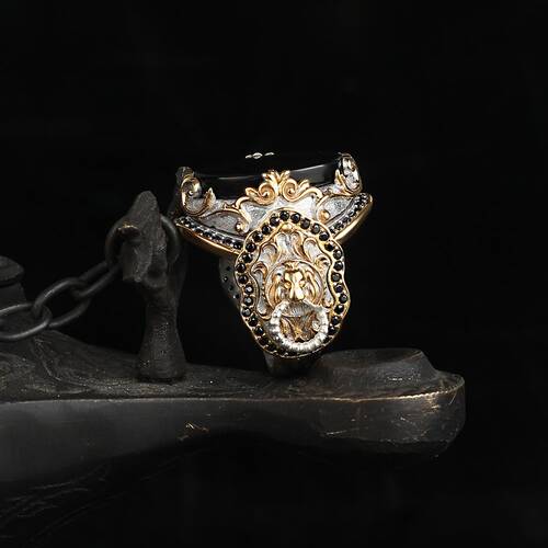 Silver Men's Ring With Rhodium Plated Onyx Stone And Lion Symbol - 2