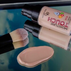 Moisture Touch Liquid Foundation - 109 - Medium Coverage Foundation 30 ml - 3