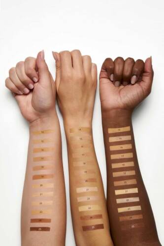 Total Cover 2in1 Foundation & Concealer - 20 Tan - 2-in-1 Foundation and Concealer 30 ml - 3
